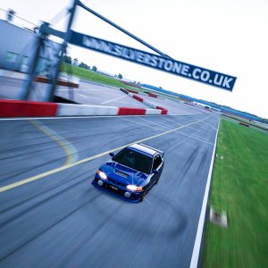 Silverstone_ Stowe Circuit_17.jpg