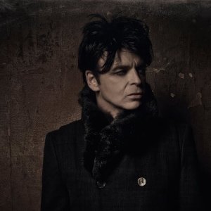 Gary Numan - I Am Dust