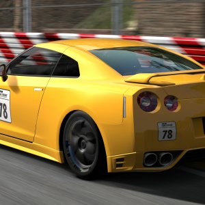 Nissan GT-R R35 (3).jpg