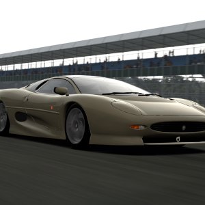 Jaguar XJ220 (1).jpg