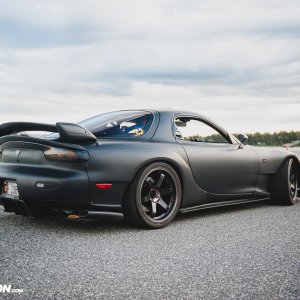 RX-7 Spirit Type R Type A (FD) '02 01.jpg