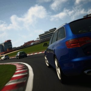 Audi RS6 on Brands Hatch GP.jpg