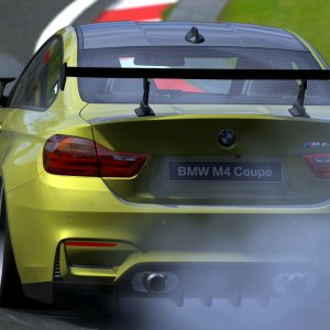 BMW M4 (1).jpg