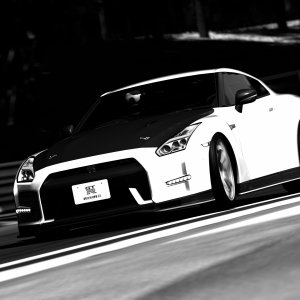 Nissan Nismo GT-R  (3).jpg