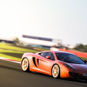 Mclaren_1.jpg