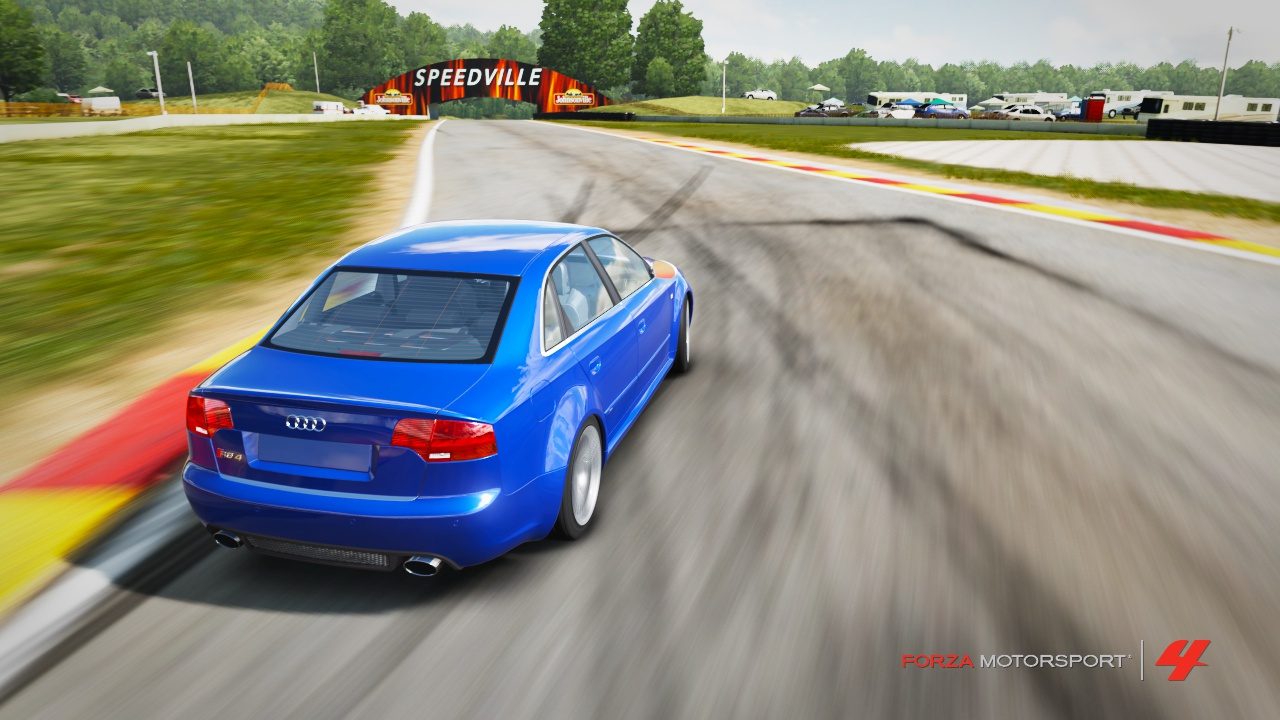 Audi RS4 on Road America 2.jpg