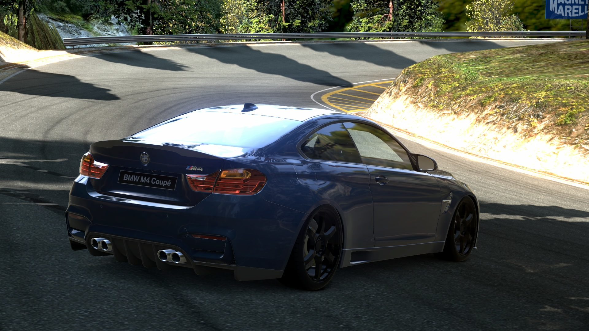 BMW M4 Coupe (5)