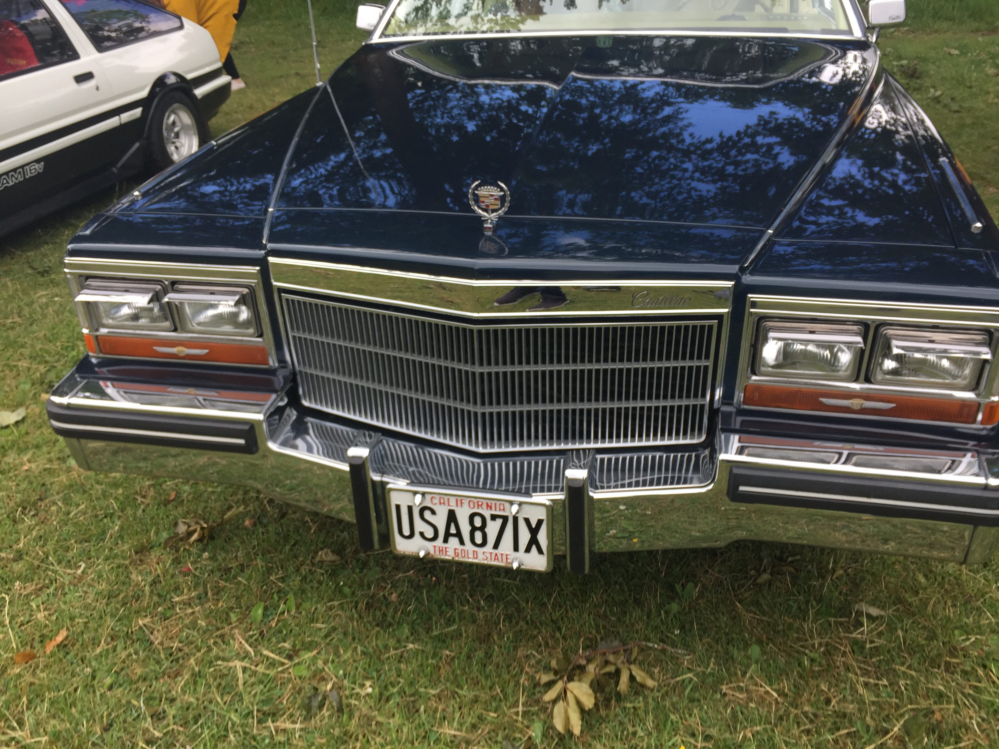 Cadillac Fleetwoot Brougham Front