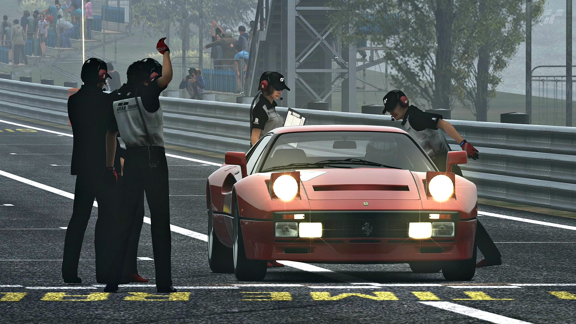 CdlS_TR#13-Ferrari&TTCrew1.jpg