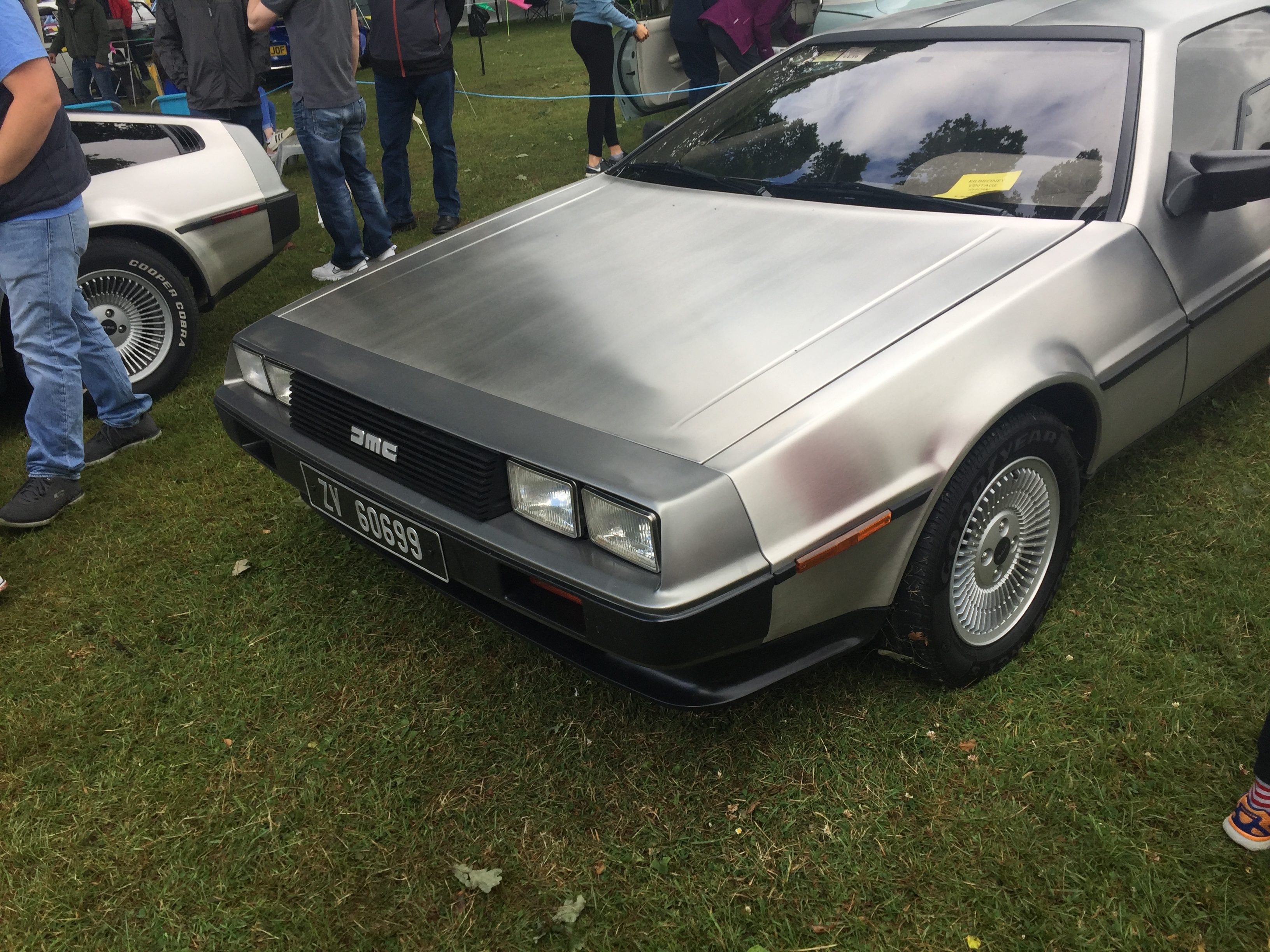 DeLorean Front