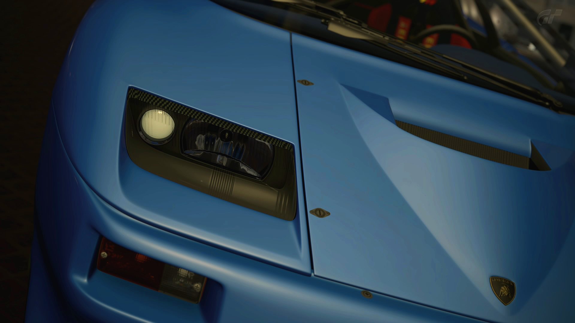 Diablo GT2 - Close Up (edit).jpg