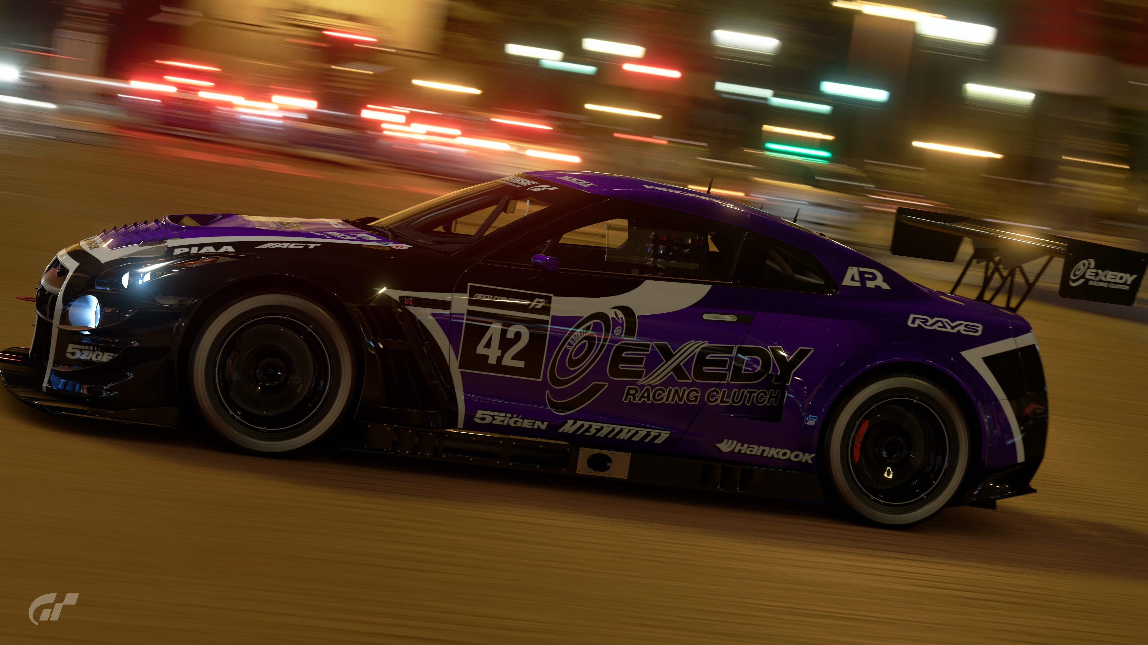 Exedy GTR running through Paris