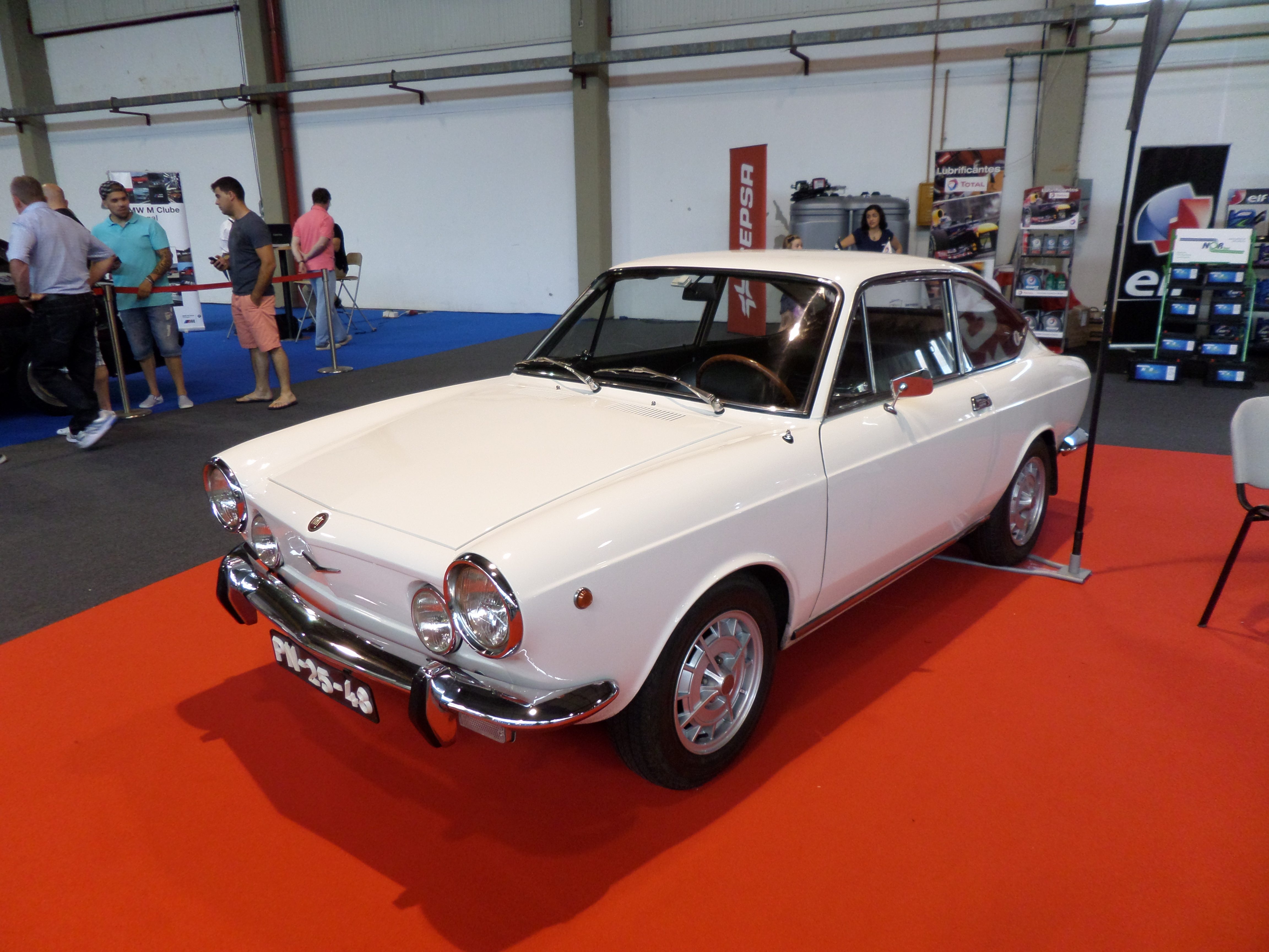 Fiat 850 Coupe: Nice Italia, nicer looks.