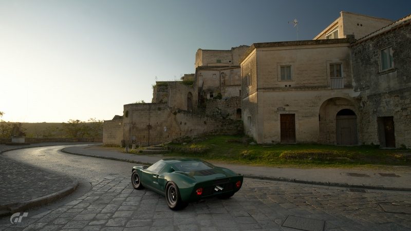 Ford GT40 - Italy.jpg