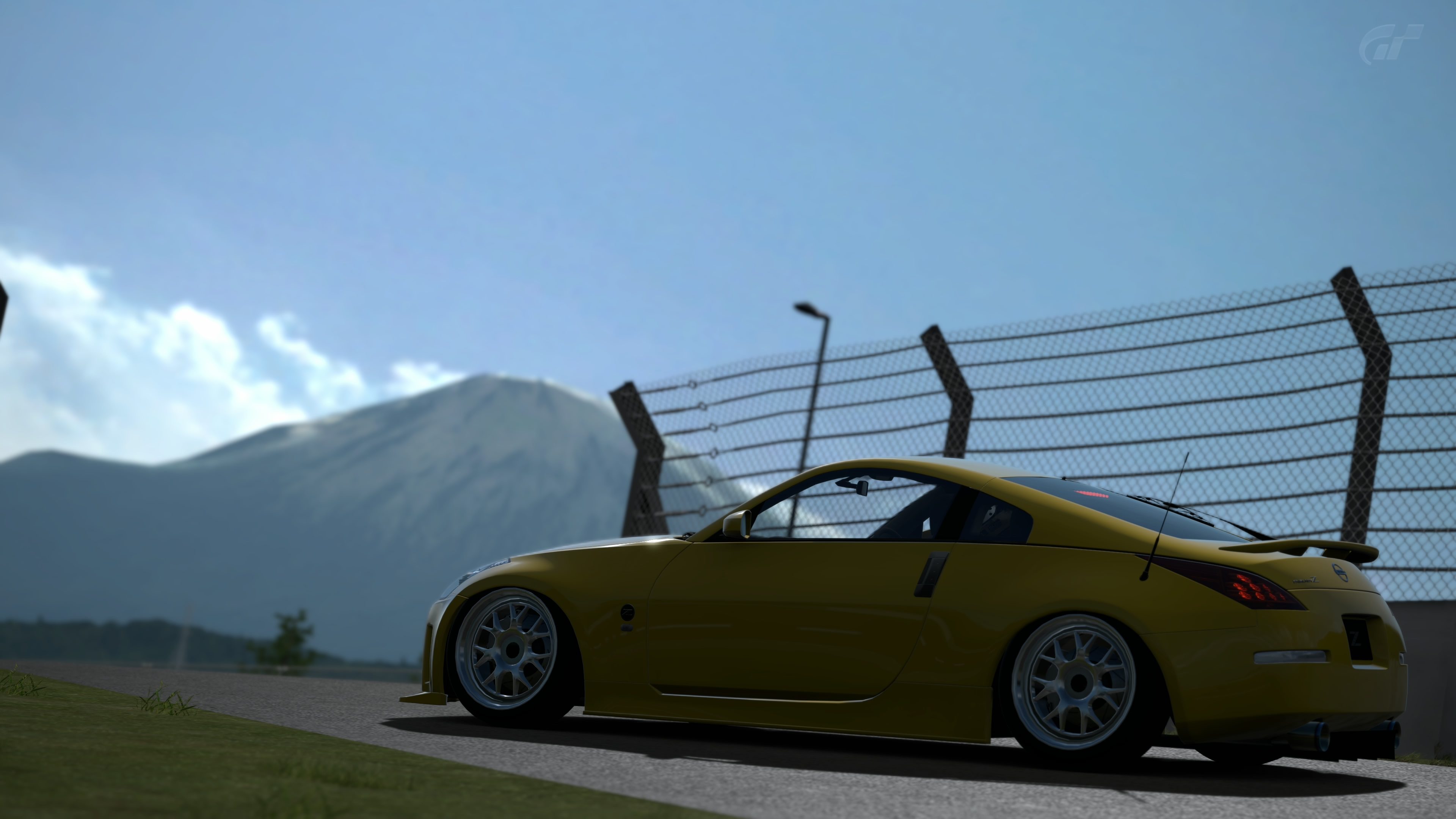 Fuji Speedway F_1.jpg