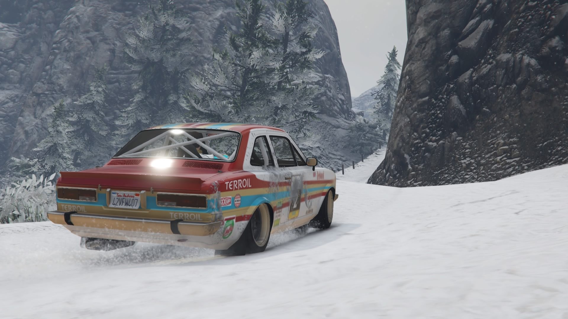 Grand Theft Auto V - Rallying In The Snow - 08