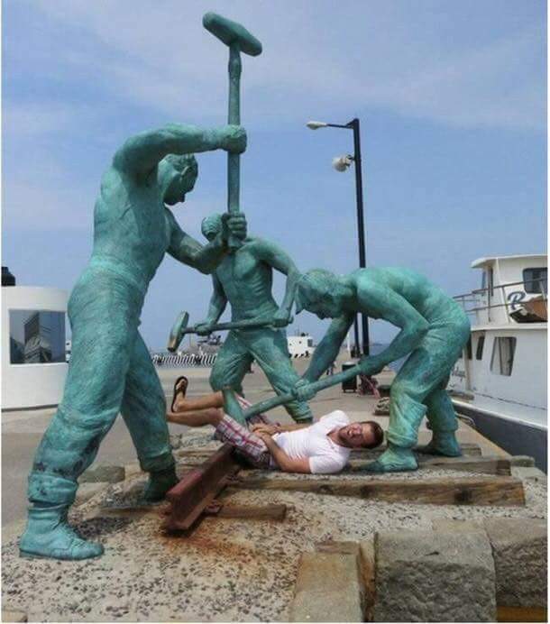 Keep attacking the statues, see what happens