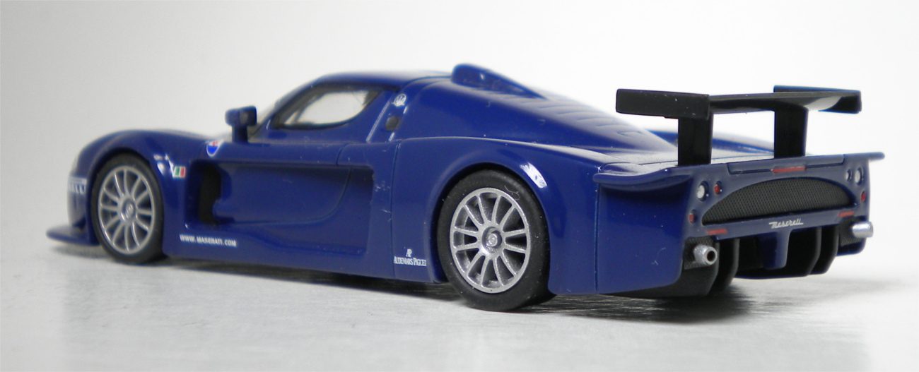 Kyosho Maserati MC12 GT1