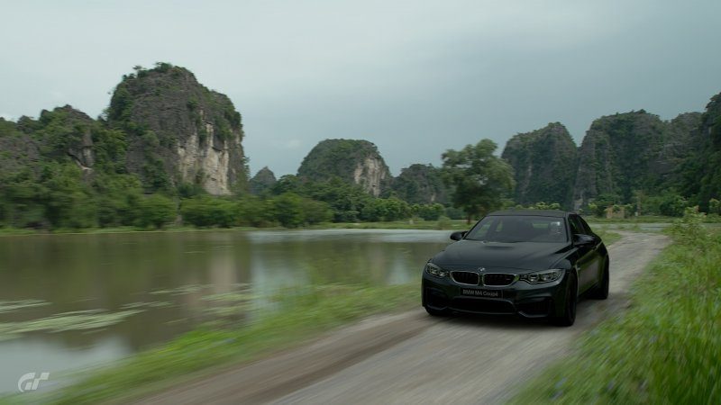 M4 Coupé at Tam Coc.jpg