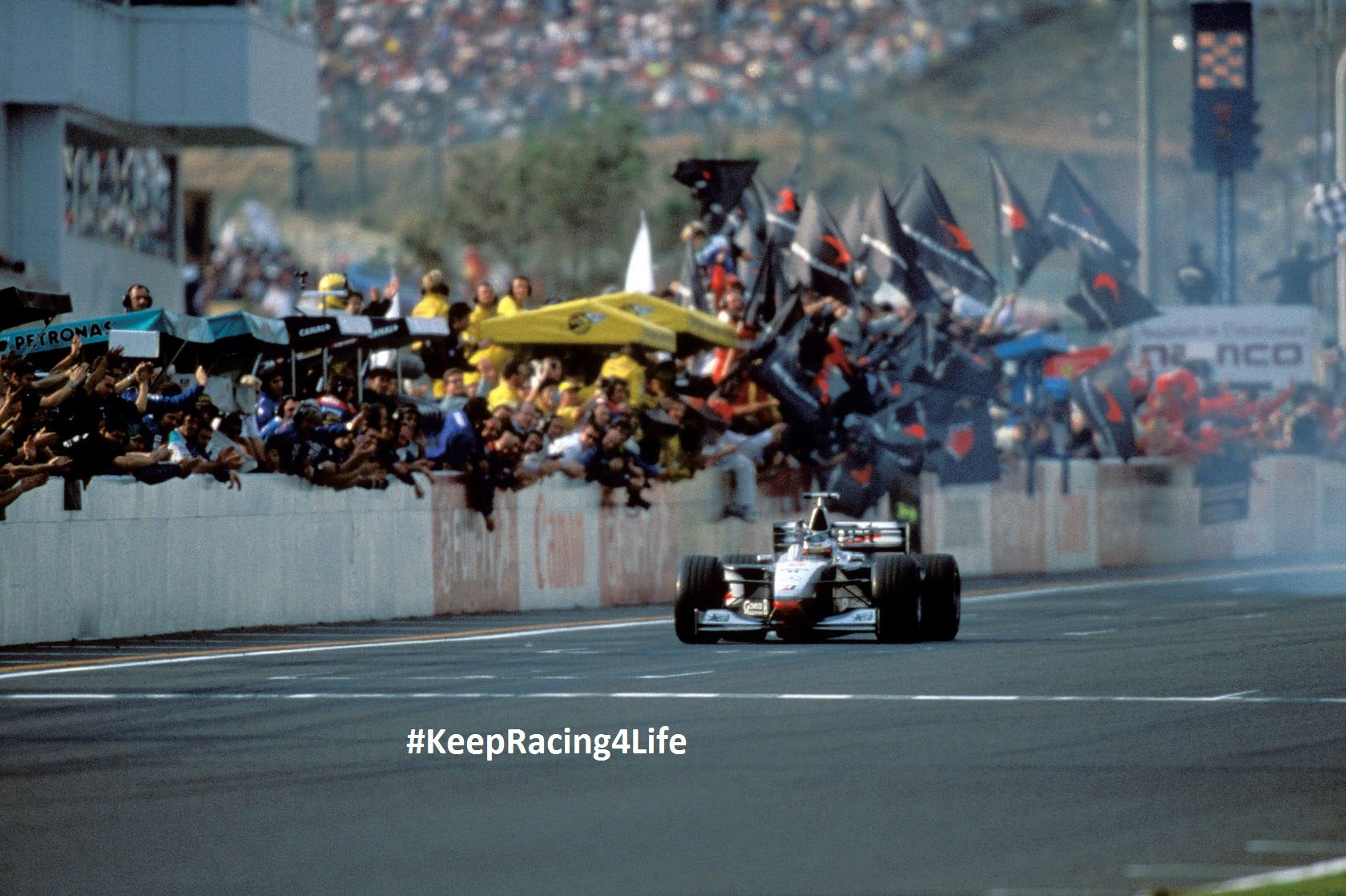 Mika Hakkinen Wins The 1998 Japanese GP