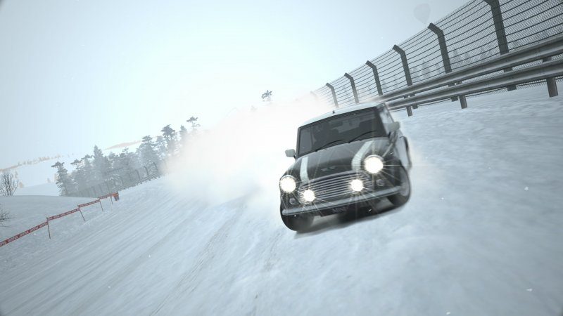 Mini in snow.jpg