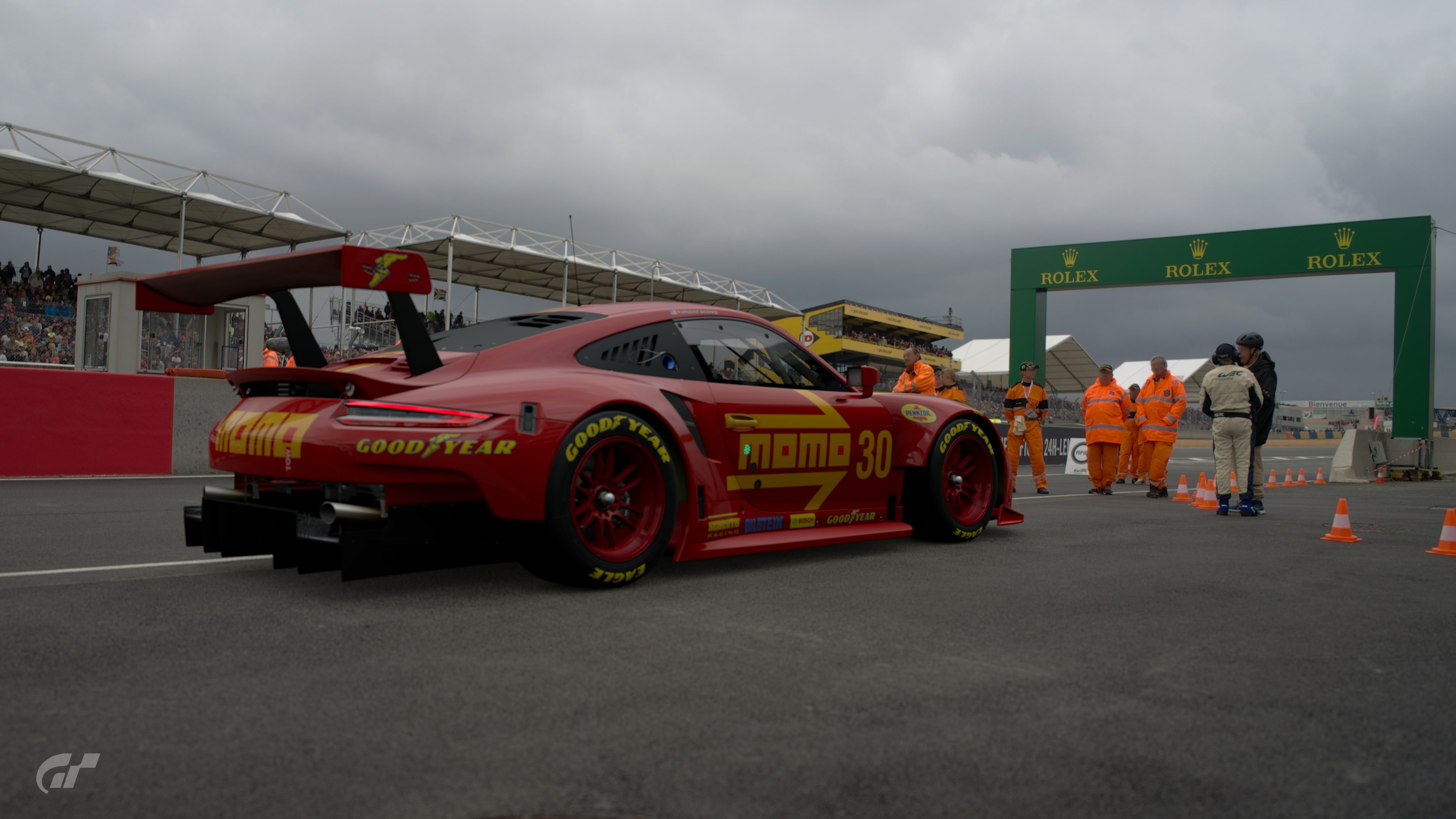 Momo Porsche 911 RSR At Le Mans