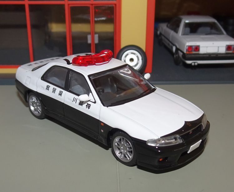 Nissan R33 Skyline GT-R Police Car (Kanagawa Police)