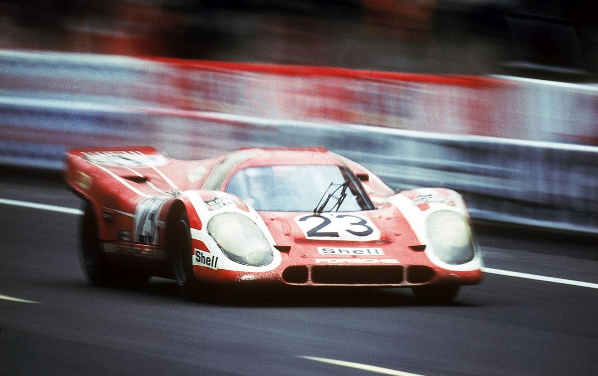 Porsche-917-Ferrari-512-1970s-power-war-endurance-racing-Title-Photo (1)