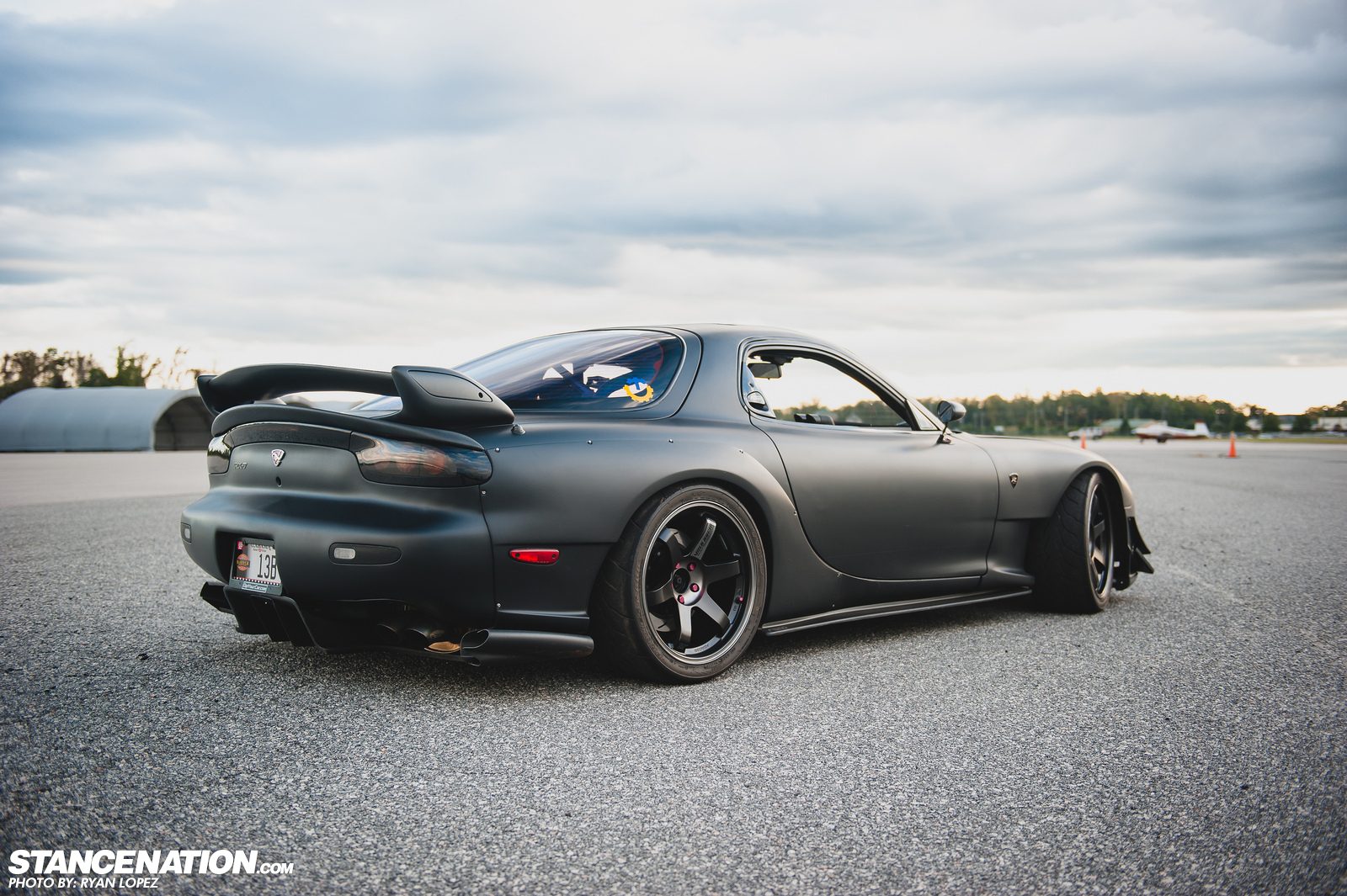 RX-7 Spirit Type R Type A (FD) '02 01.jpg