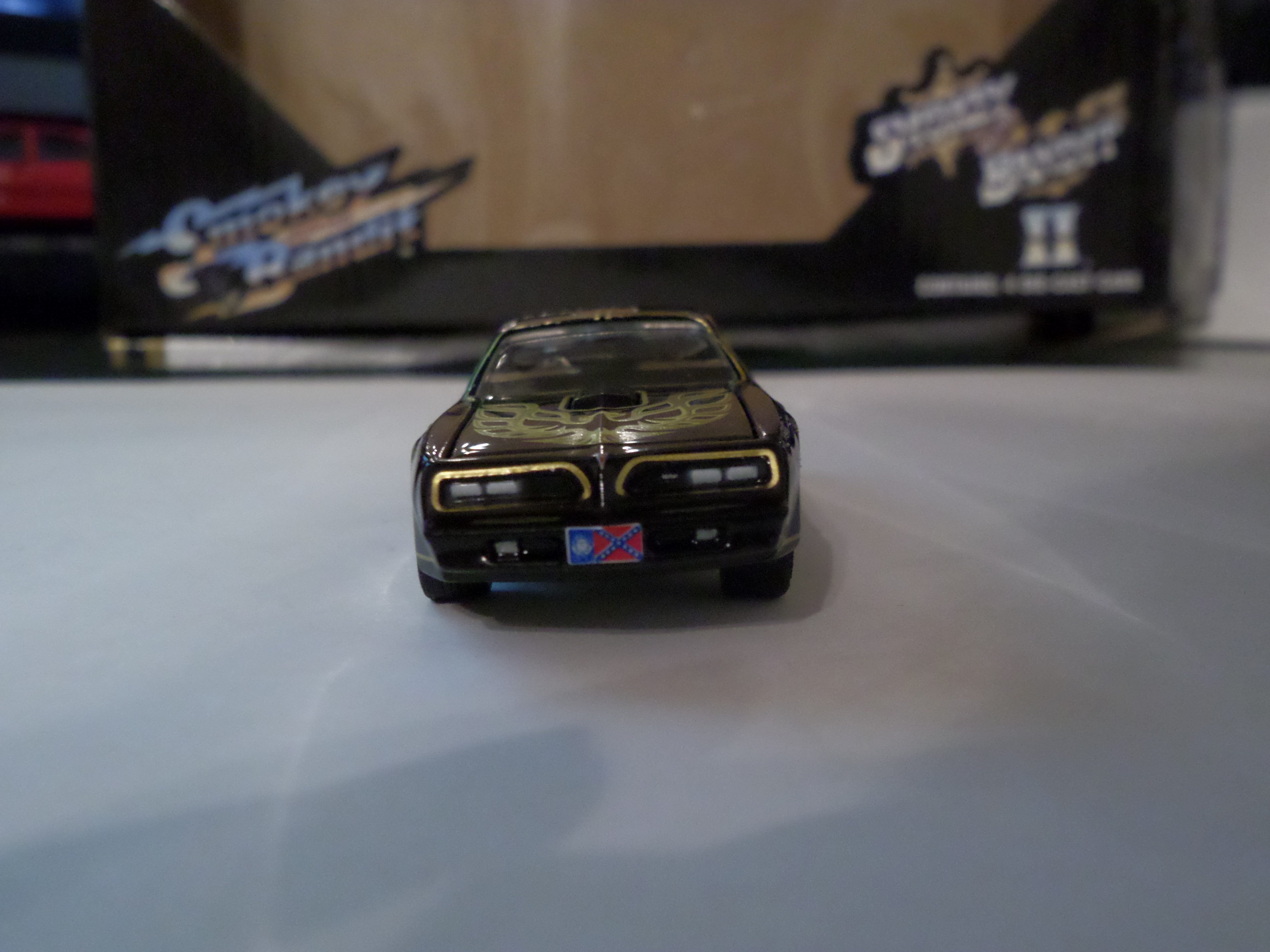 Smokey and a lot of Bandits: Greenlight Models' Smokey & The Bandit 4-car set - The one and only; 1977 Pontiac Firebird T/A