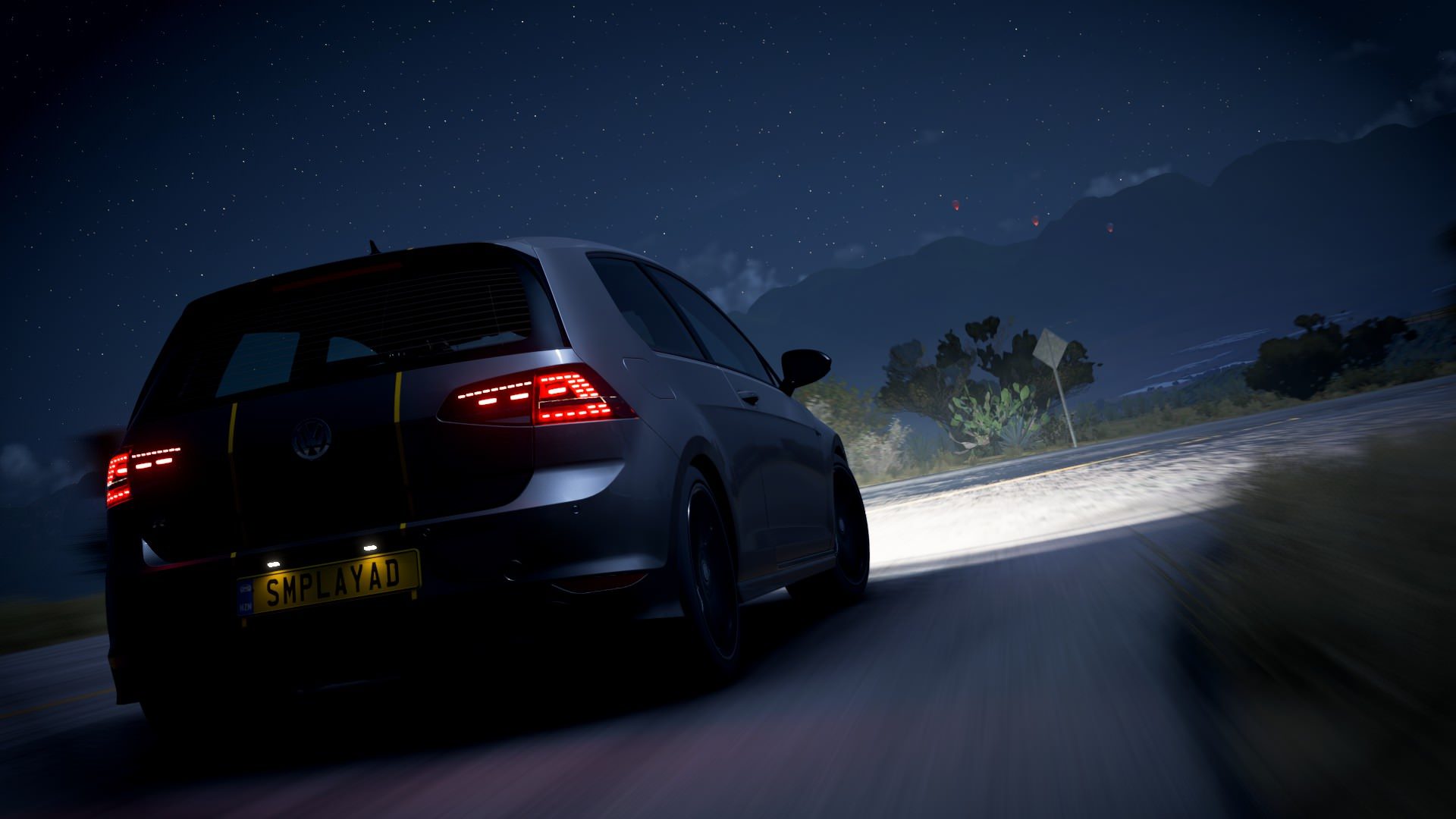 Sporty hatches meet and race late at night in The Midnight Run 2: the wild Golf R doesn't look back