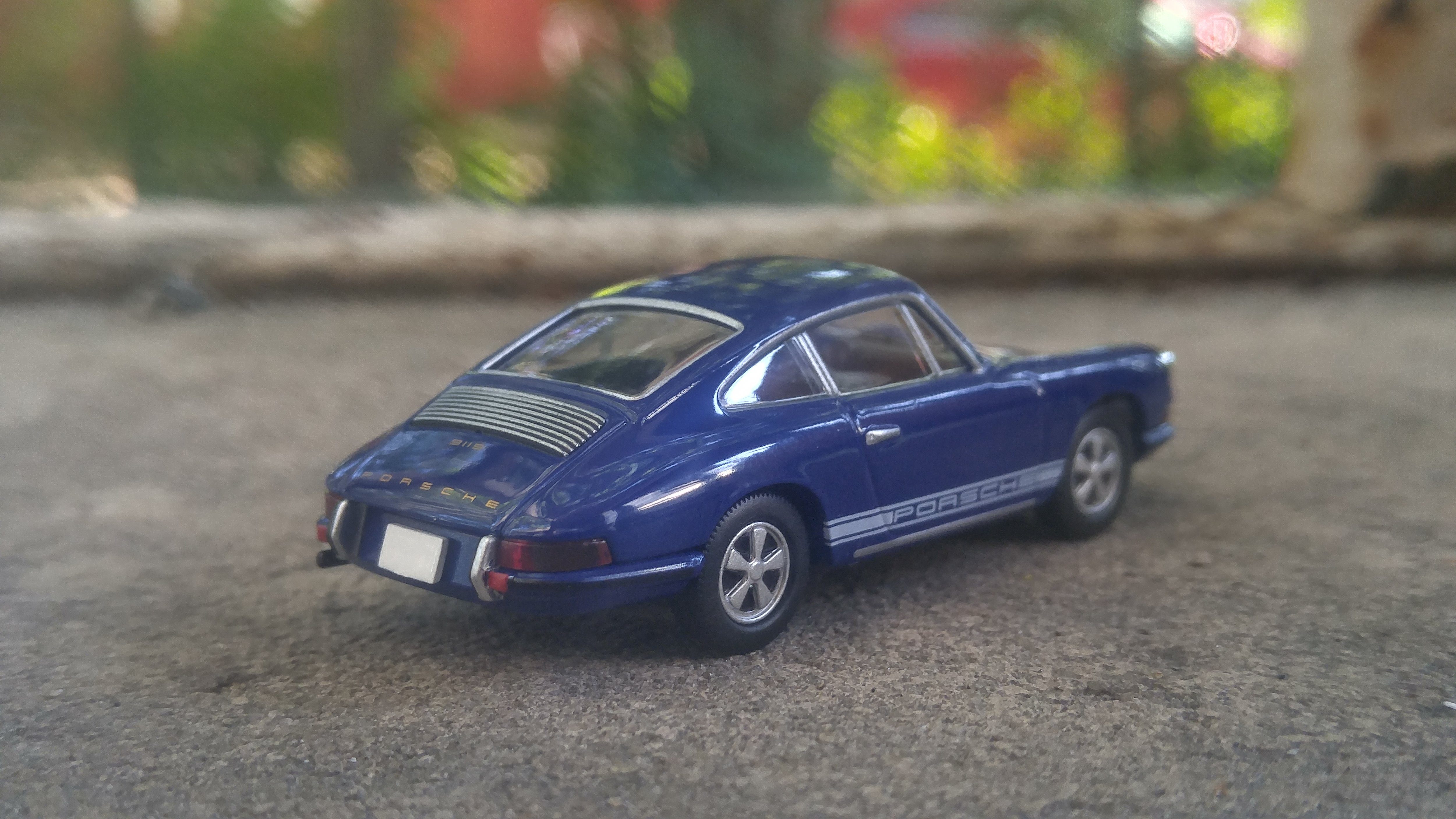 TLV 1/64: Porsche 911S