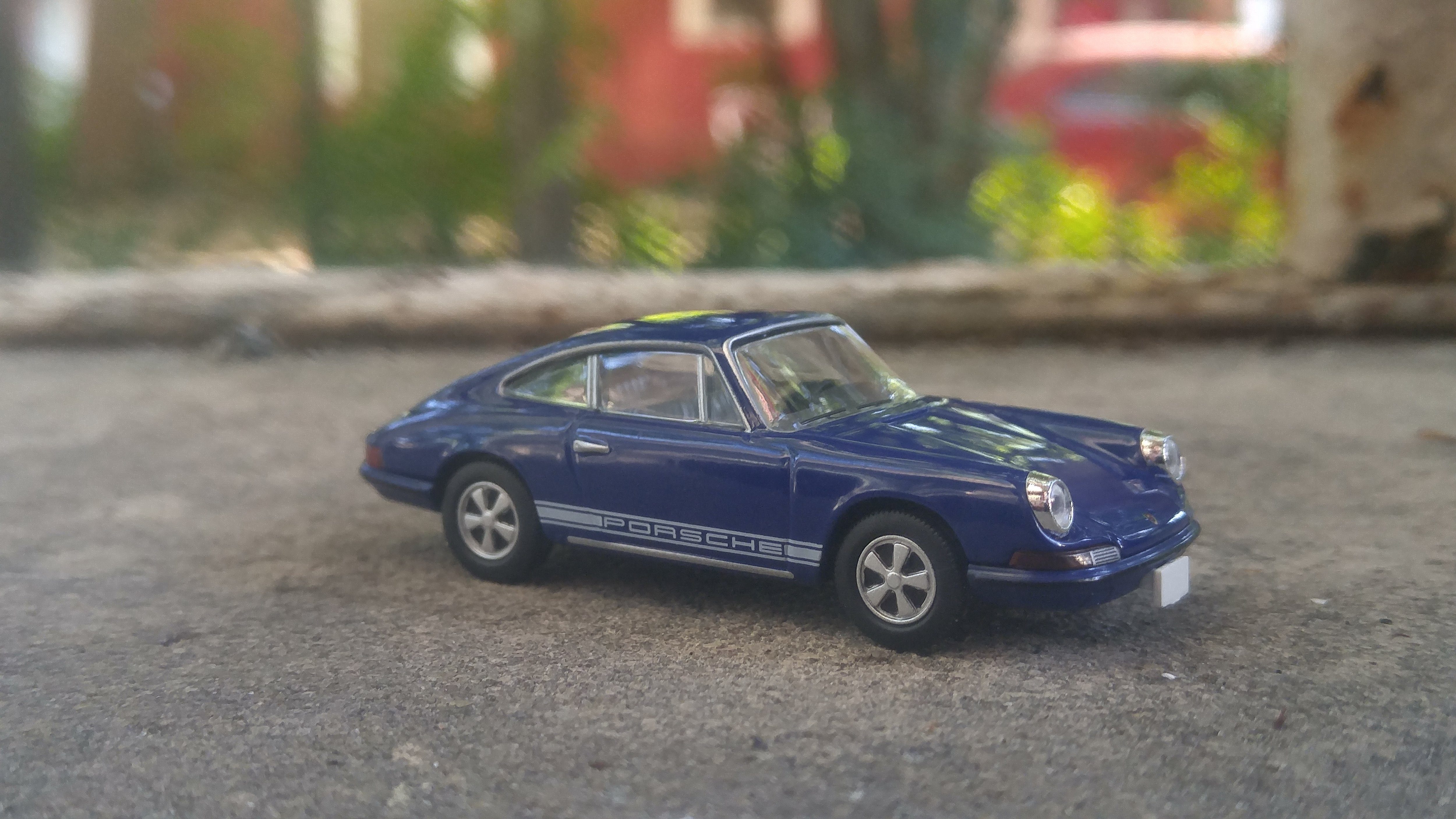 TLV 1/64: Porsche 911S