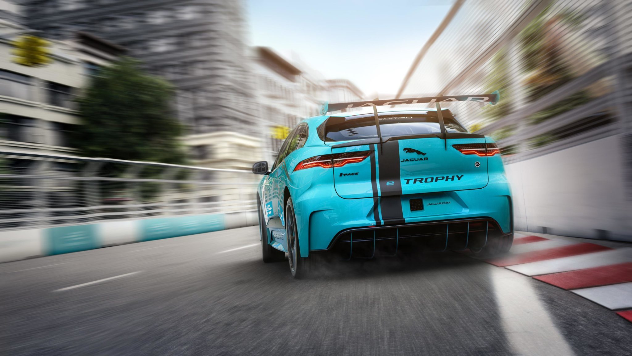 Jaguar i Pace ETROPHY