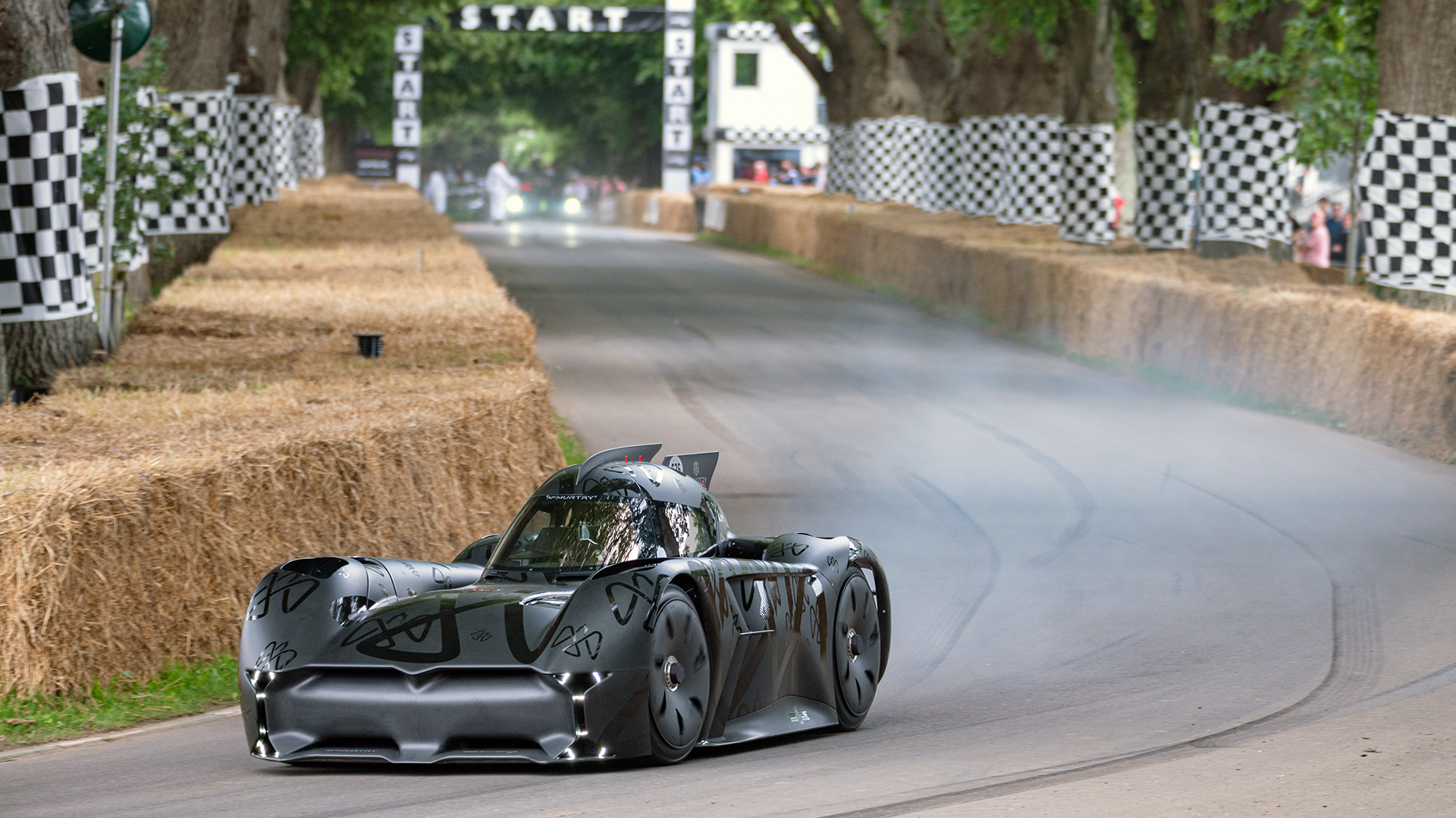 The McMurtry Speirling Broke the Goodwood Record with Sim-Racing